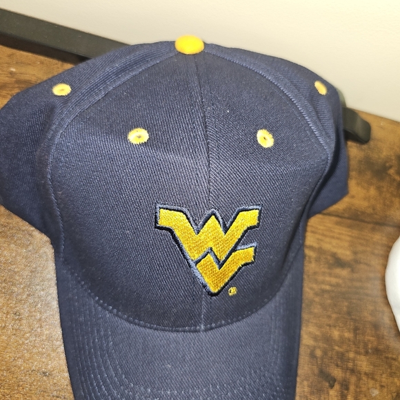 WEST VIRGINIA MOUNTAINEERS HAT MVP NAVY BLUE NCAA COLLEGE FOOTBALL TEAM NEW CAP - Picture 11 of 11
